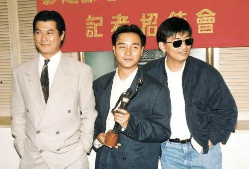 香港记者爆料娱乐圈是谁,娱乐圈惊天内幕曝光！